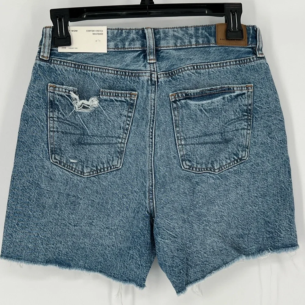 AMERICAN EAGLE BAGGY MOM SHORTS W/STRETCH‎ WAISTBAND RIPPED DENIM